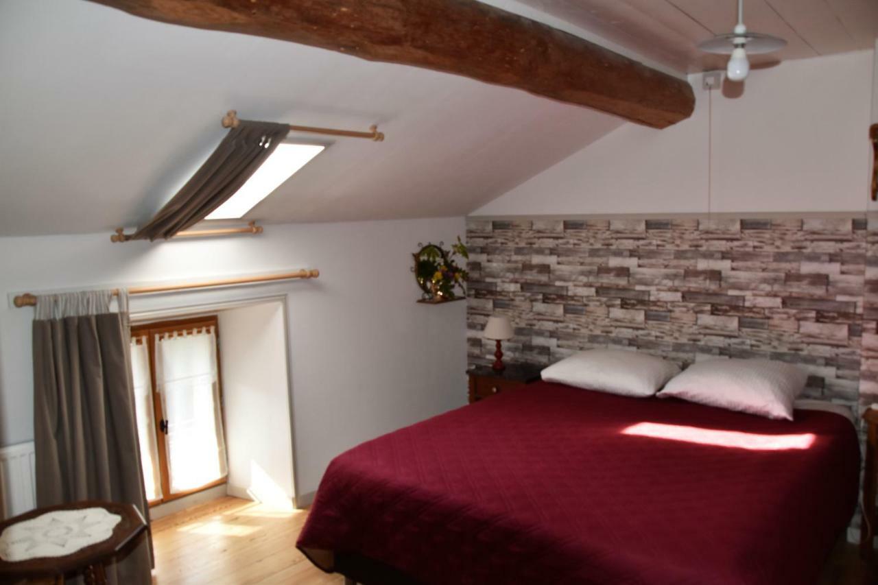 Bed and Breakfast L'Embellie Bertignat Zewnętrze zdjęcie